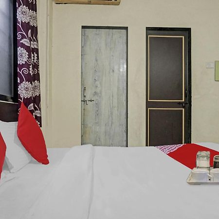 Hotel O R K Exclusive 辛加瓦迪 外观 照片