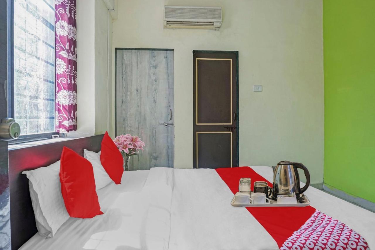 Hotel O R K Exclusive 辛加瓦迪 外观 照片
