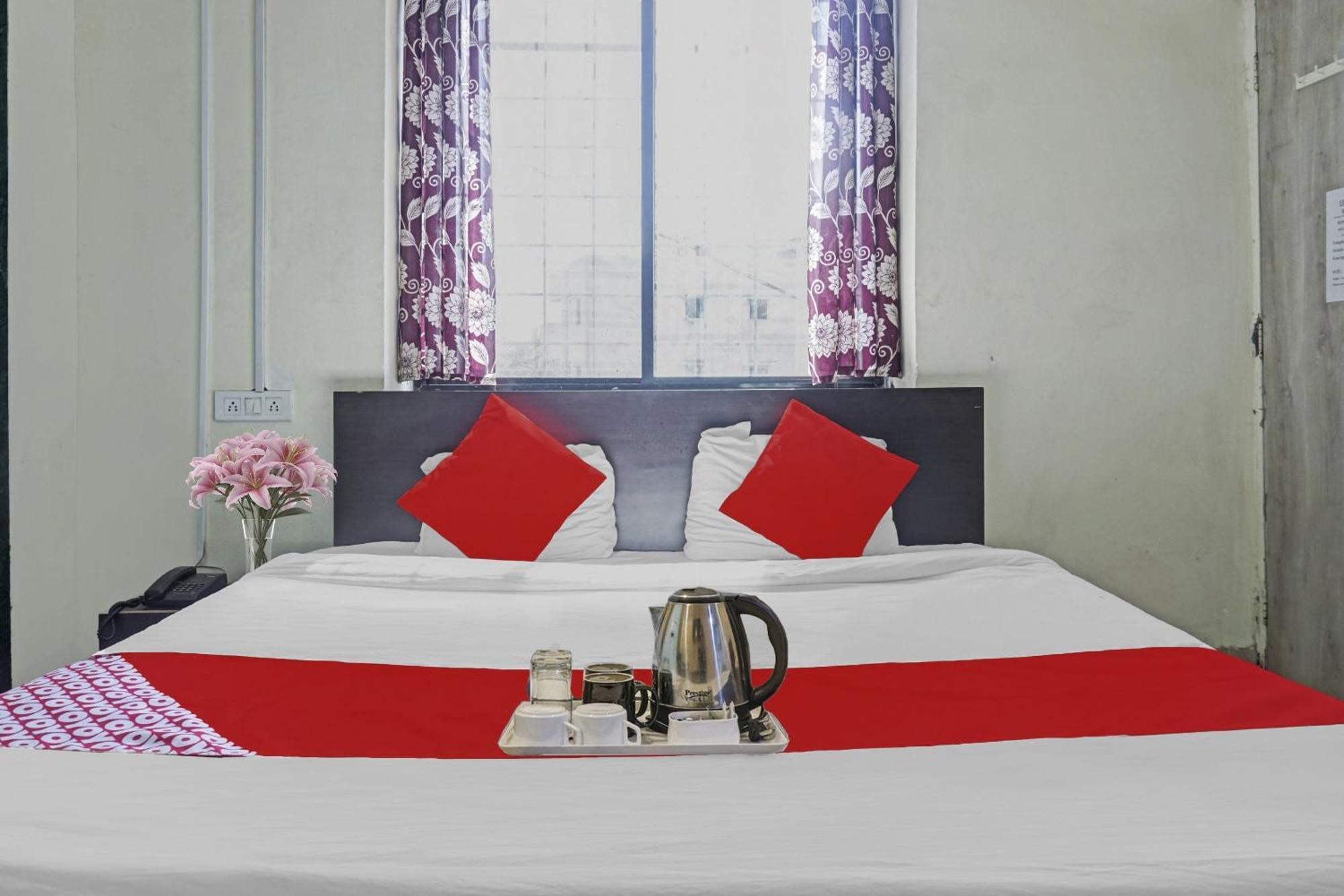 Hotel O R K Exclusive 辛加瓦迪 外观 照片